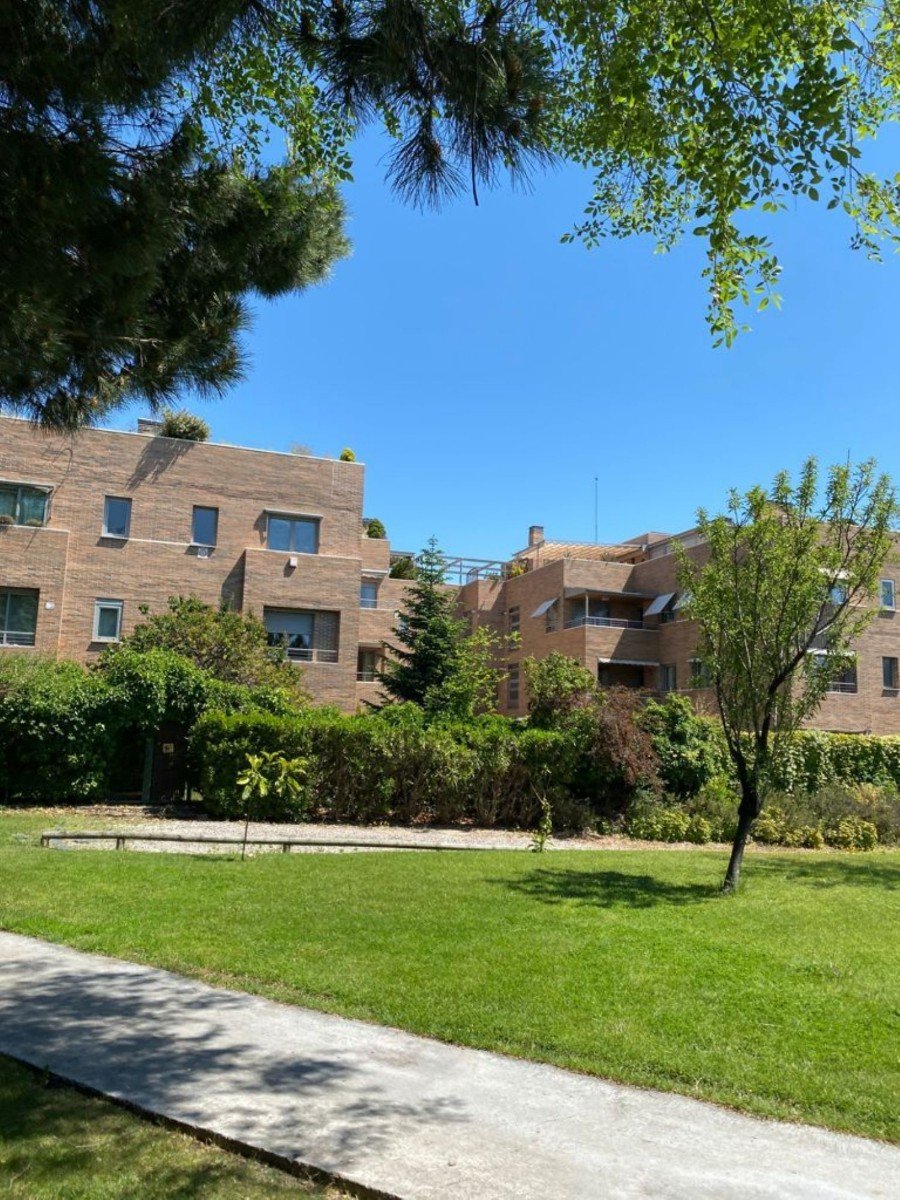 Apartment in Madrid, Spain 2 bedrooms, 121 sq.m. No. 76223