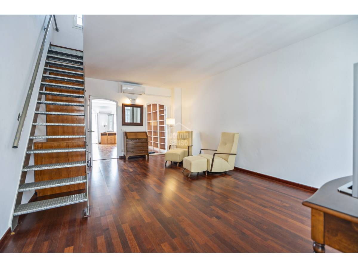Kaupunkipientalo Mahon, Menorca, Espanja 4 makuuhuonetta, 154 m2 No. 190805