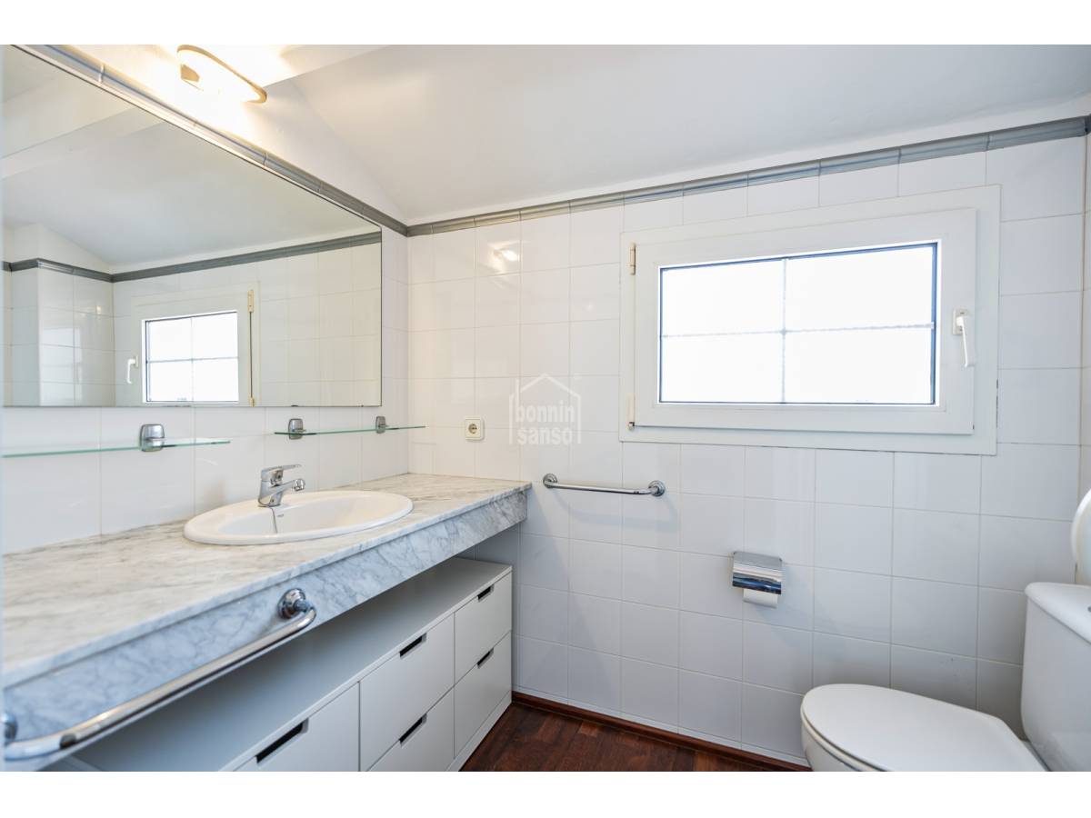 Kaupunkipientalo Mahon, Menorca, Espanja 4 makuuhuonetta, 154 m2 No. 190805