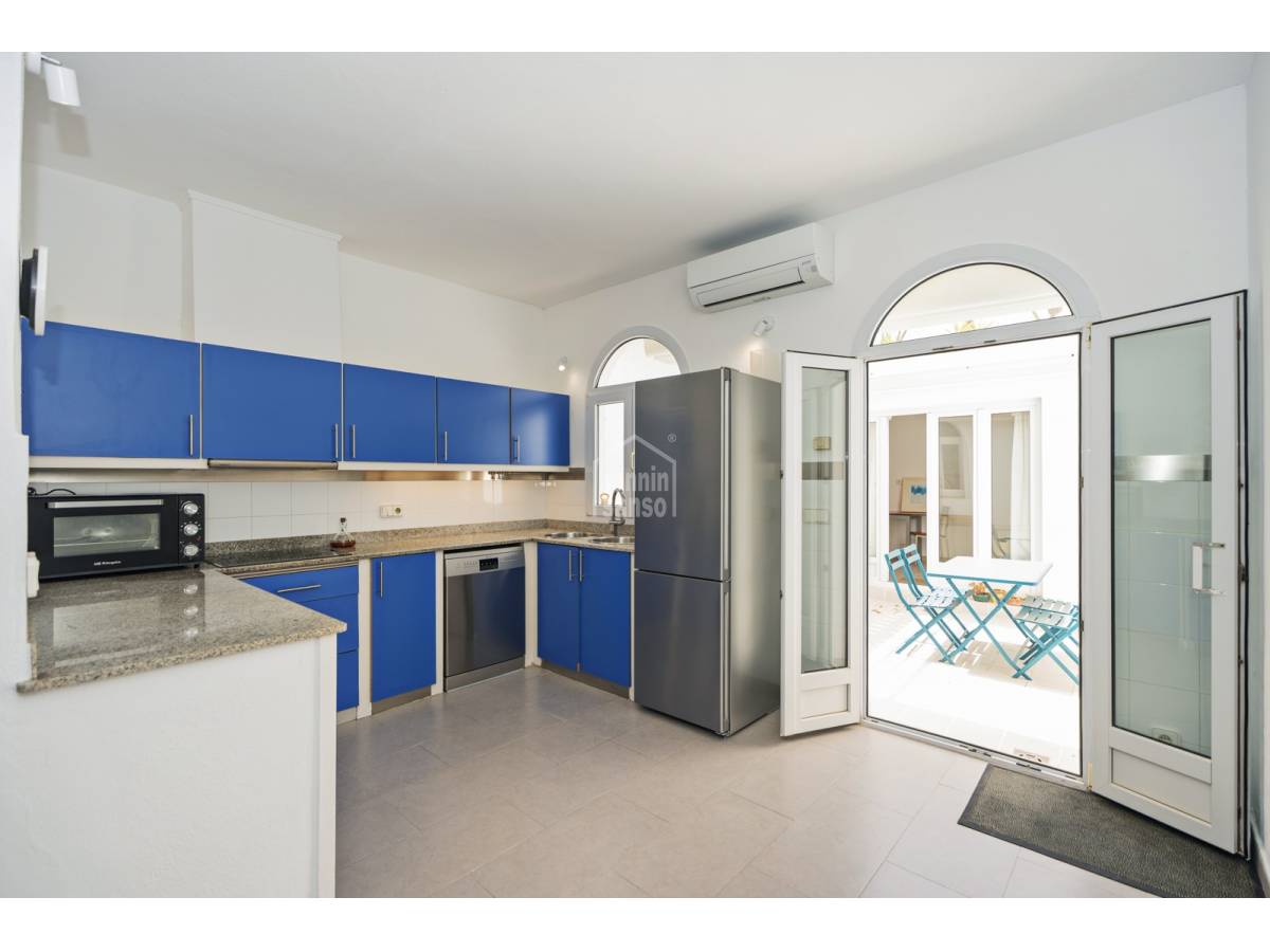 Kaupunkipientalo Mahon, Menorca, Espanja 4 makuuhuonetta, 154 m2 No. 190805