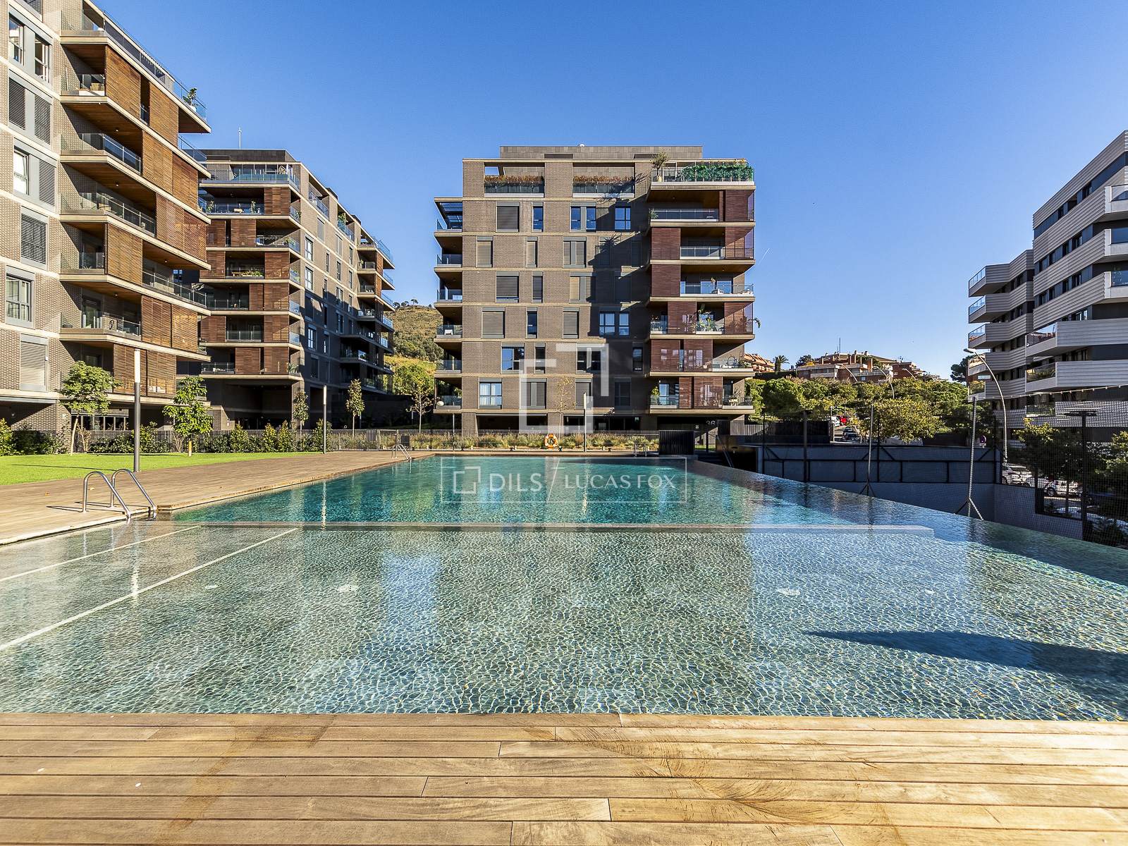 Dzīvoklis Esplugues de Llobregat, Barcelona, Spānijā 2 istabas, 98 m2 Nr. 192748