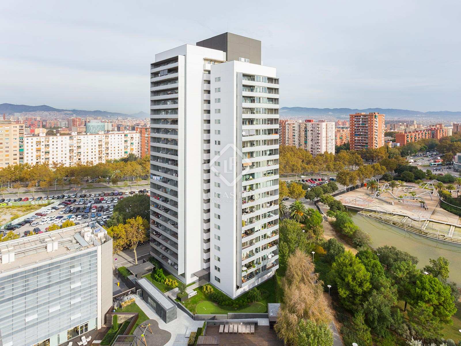 Appartamento a Barcelona, Spagna 2 camere da letto, 98 mq. N° 192747
