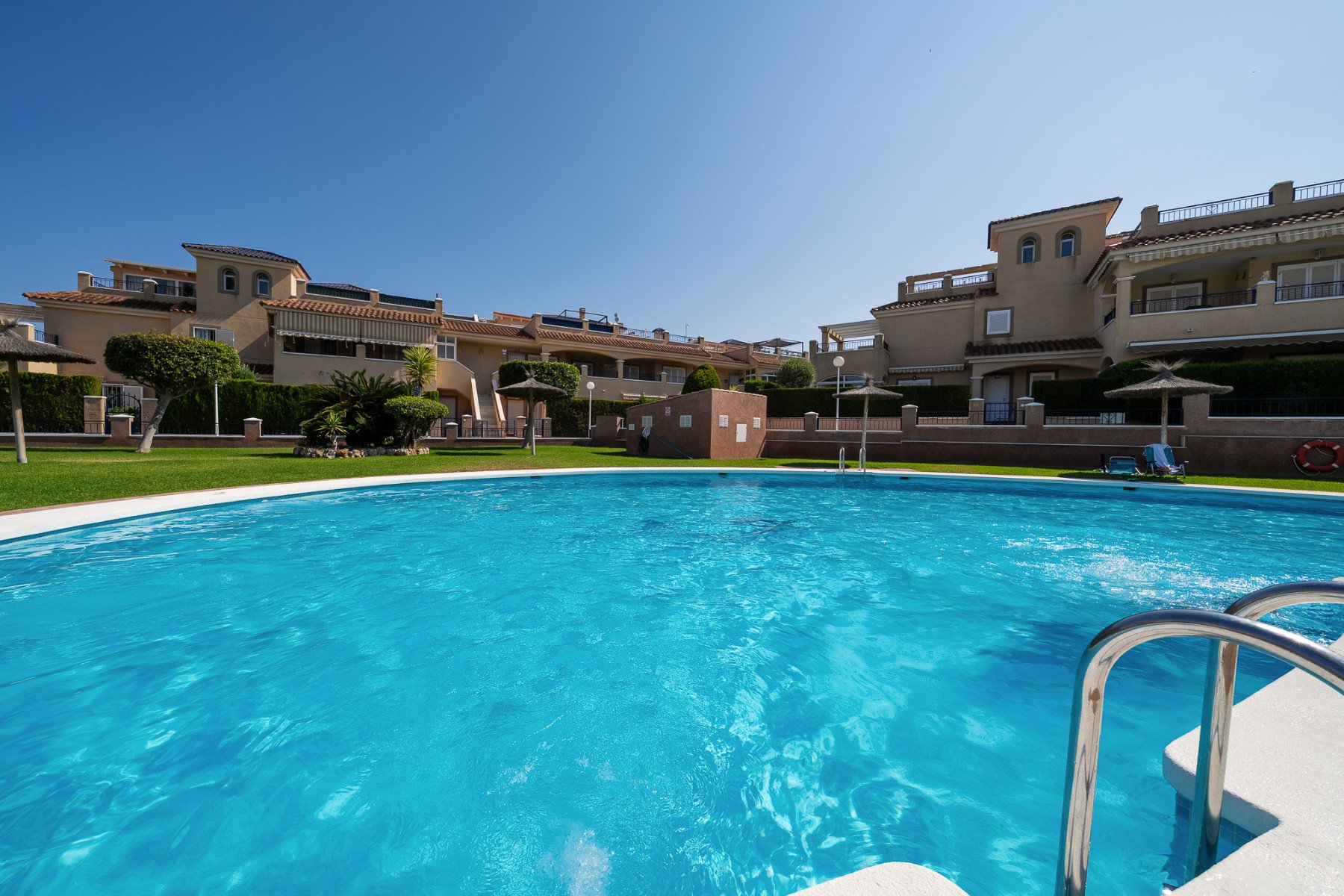 Apartamento en Torre de la Horadada, Alicante, España 2 dormitorios, 72 m2 No. 192018