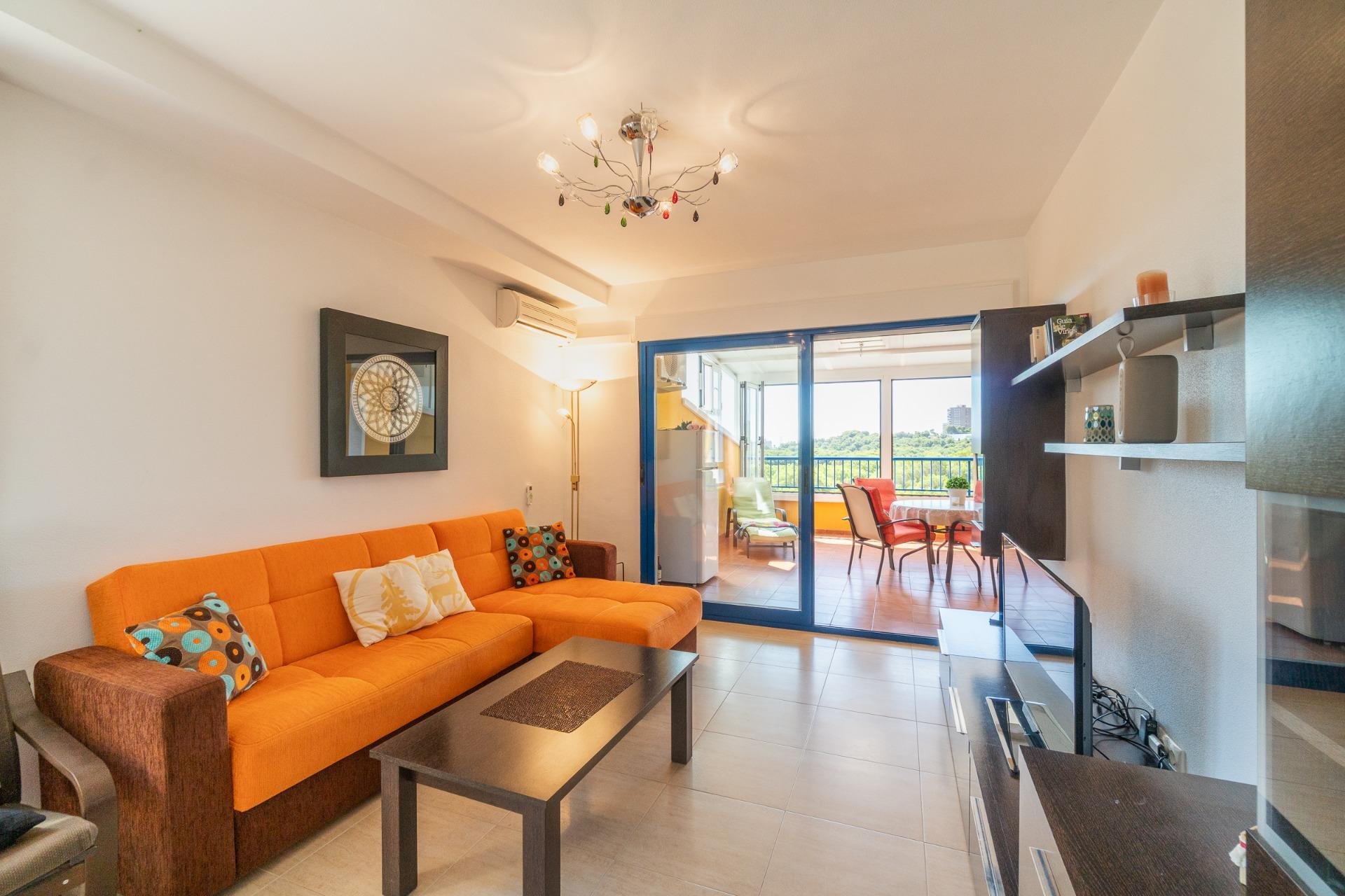 Apartamento en Dehesa De Campoamor, Alicante, España 2 dormitorios, 69 m2 No. 192019