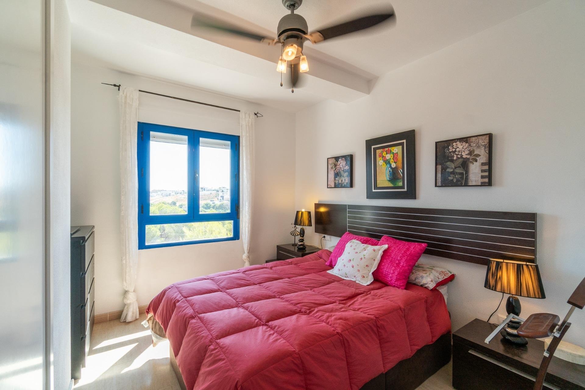 Apartamento en Dehesa De Campoamor, Alicante, España 2 dormitorios, 69 m2 No. 192019