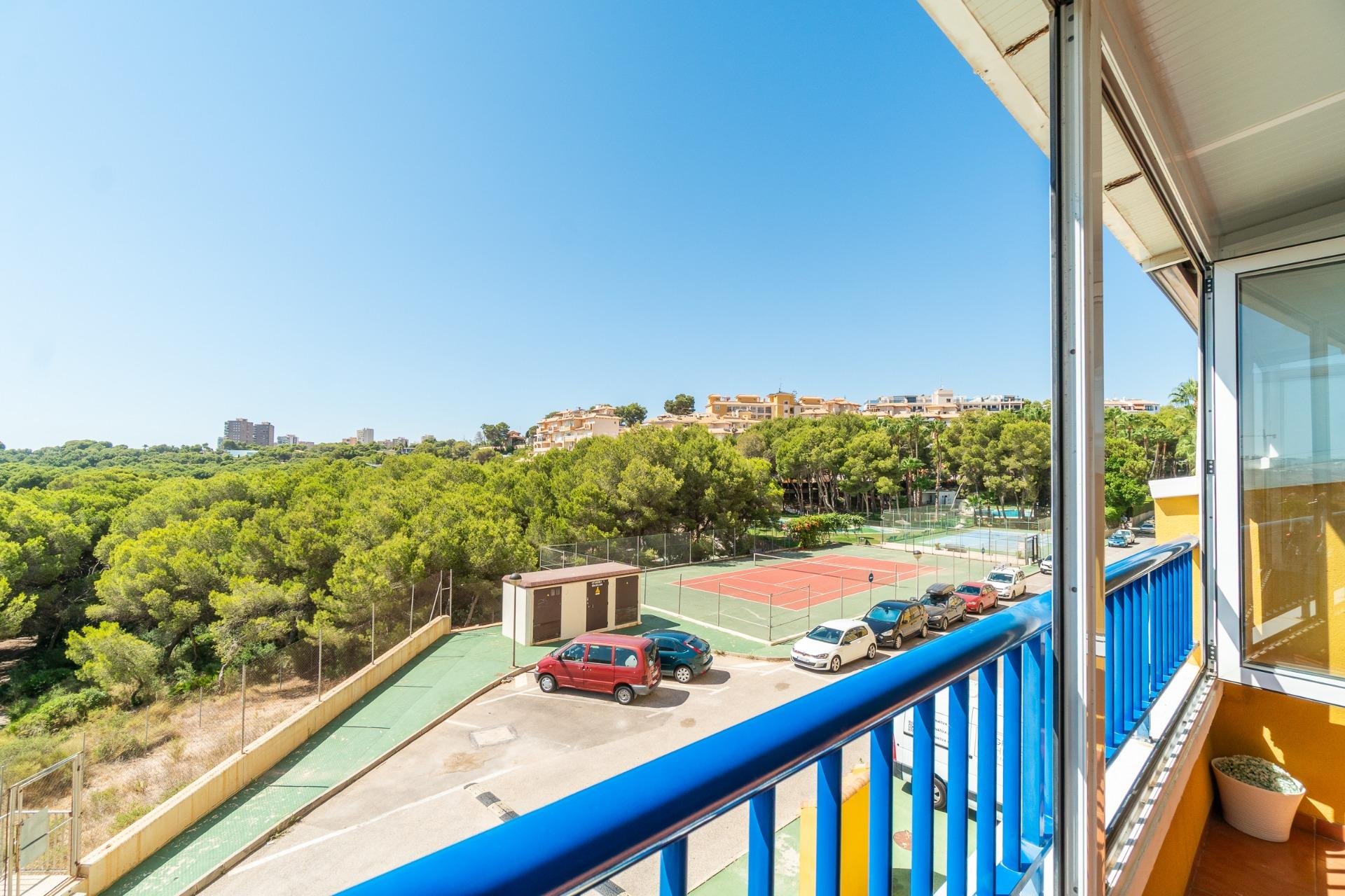 Apartamento en Dehesa De Campoamor, Alicante, España 2 dormitorios, 69 m2 No. 192019
