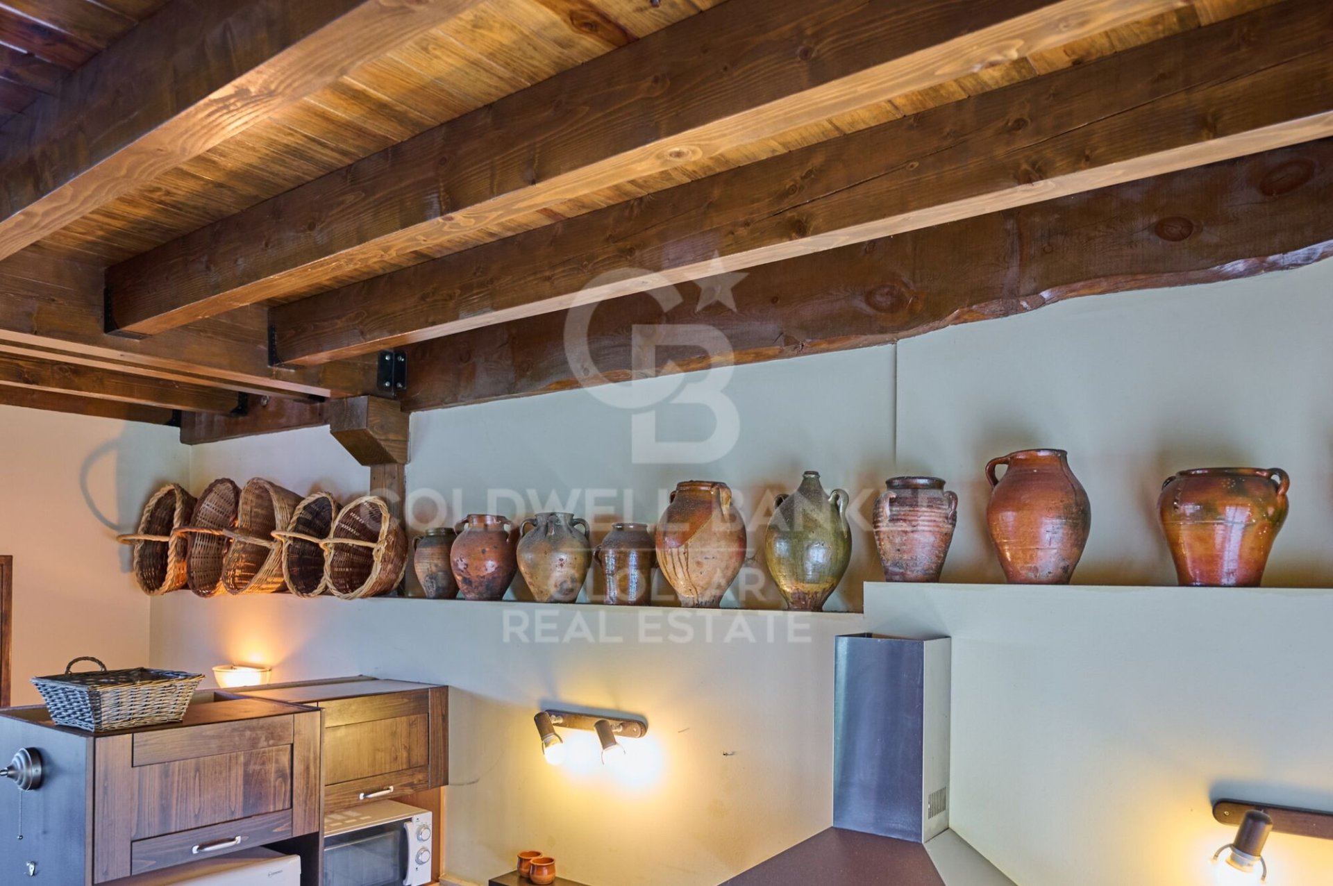 Huvila Espanja 6 makuuhuonetta, 240 m2 No. 158585