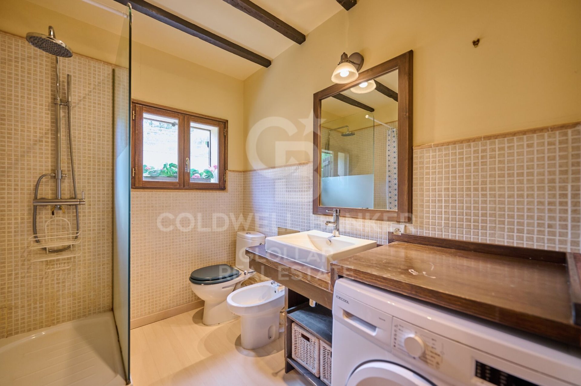 Huvila Espanja 6 makuuhuonetta, 240 m2 No. 158585