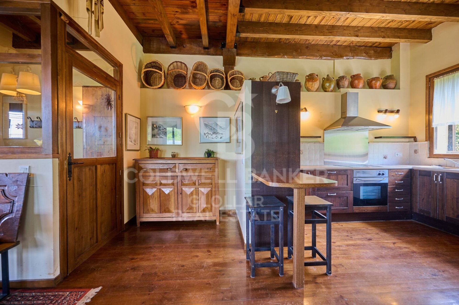 Huvila Espanja 6 makuuhuonetta, 240 m2 No. 158585