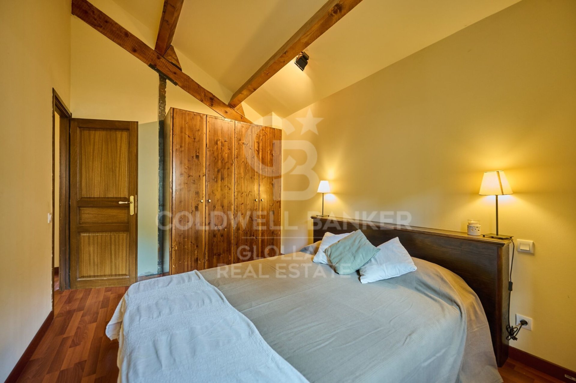Huvila Espanja 6 makuuhuonetta, 240 m2 No. 158585