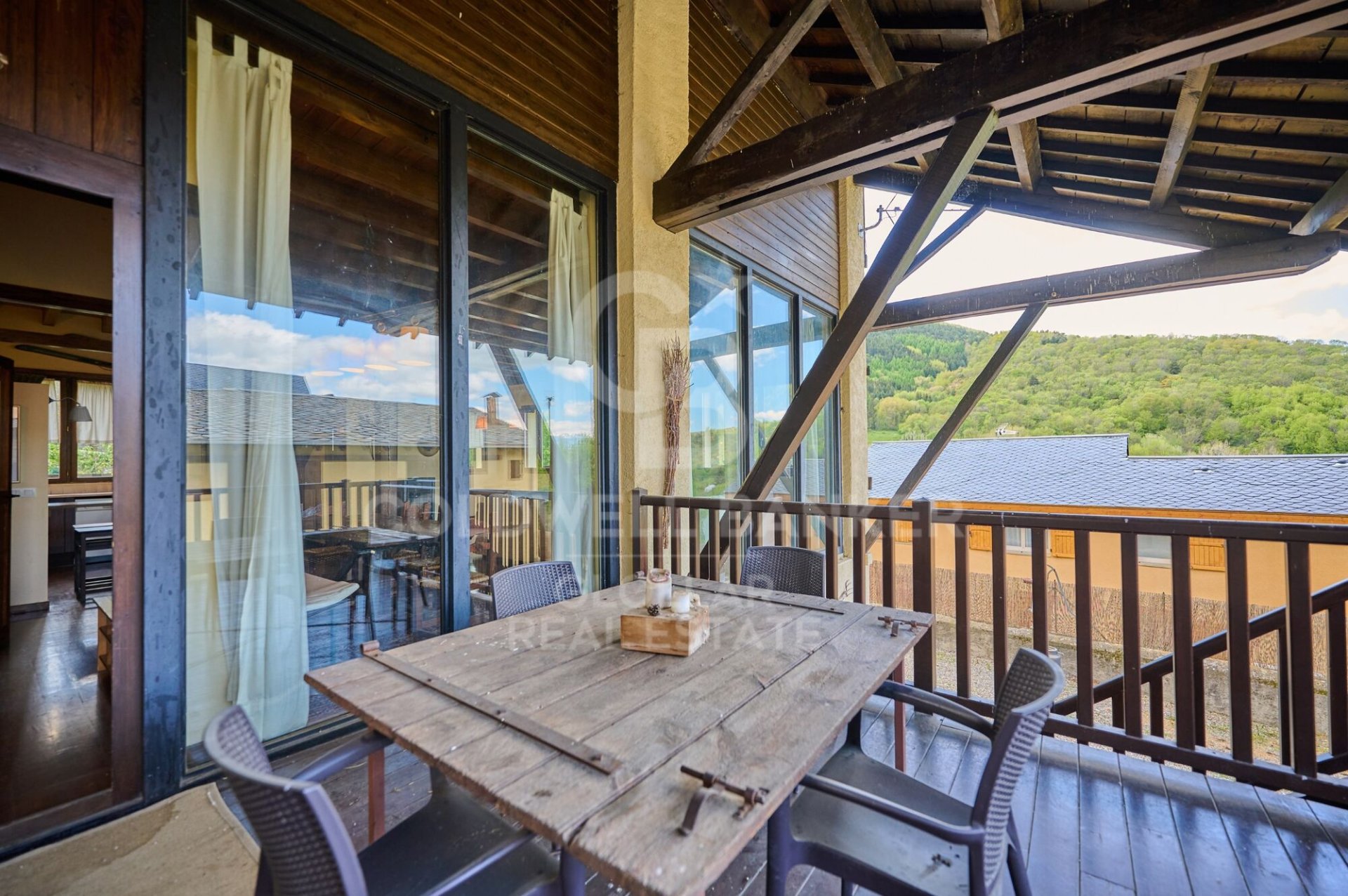 Huvila Espanja 6 makuuhuonetta, 240 m2 No. 158585