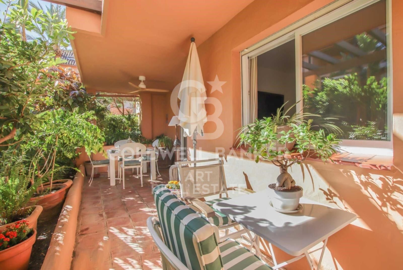 Apartment à Marbella, Malaga, Espagne 2 chambres, 124 m2 No. 158586