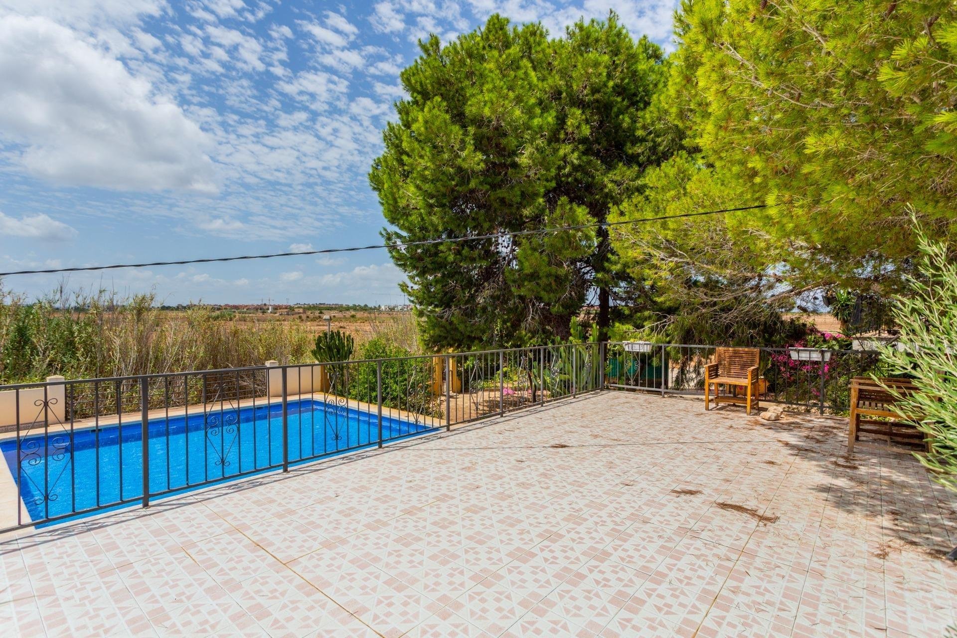Villa in Los Montesinos, Alicante, Spain 5 bedrooms, 260 sq.m. No. 74717