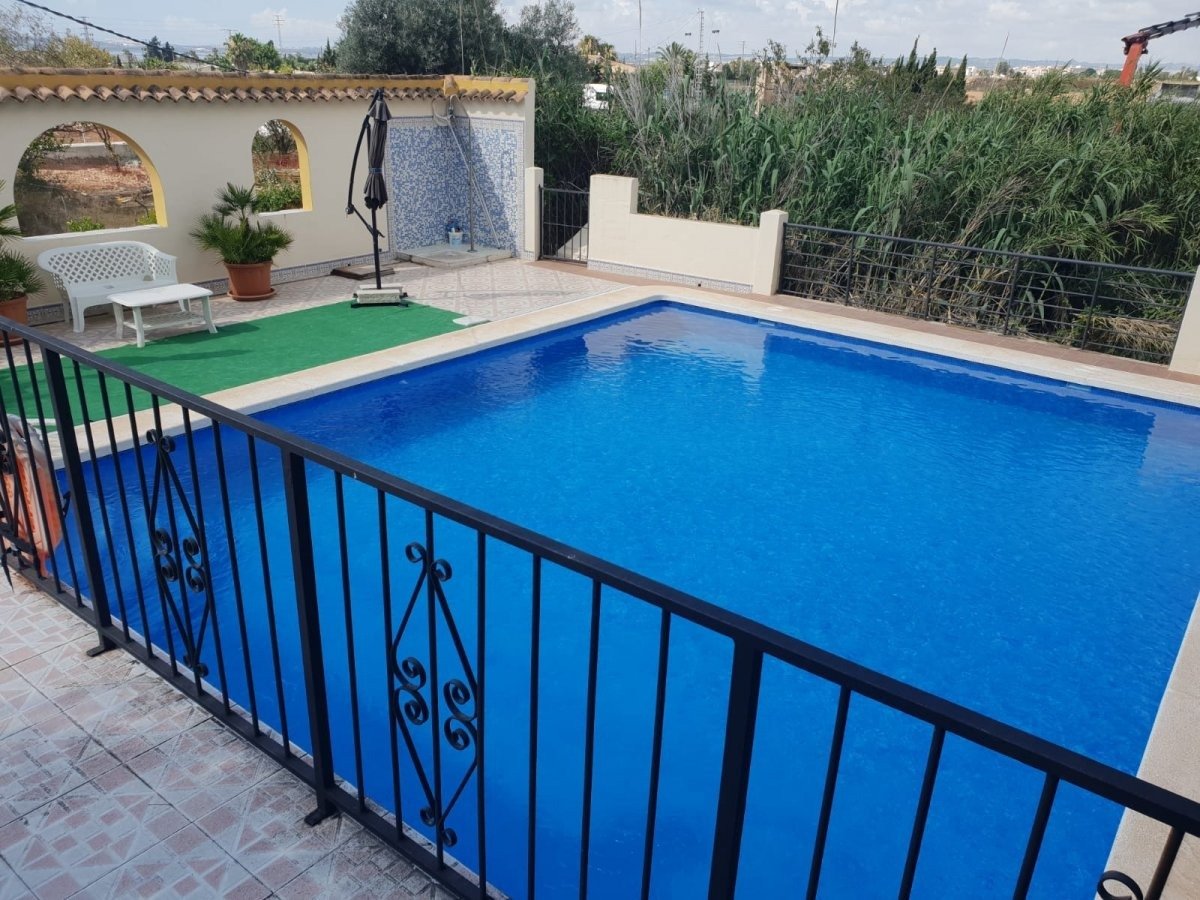 Villa in Los Montesinos, Alicante, Spain 5 bedrooms, 260 sq.m. No. 74717