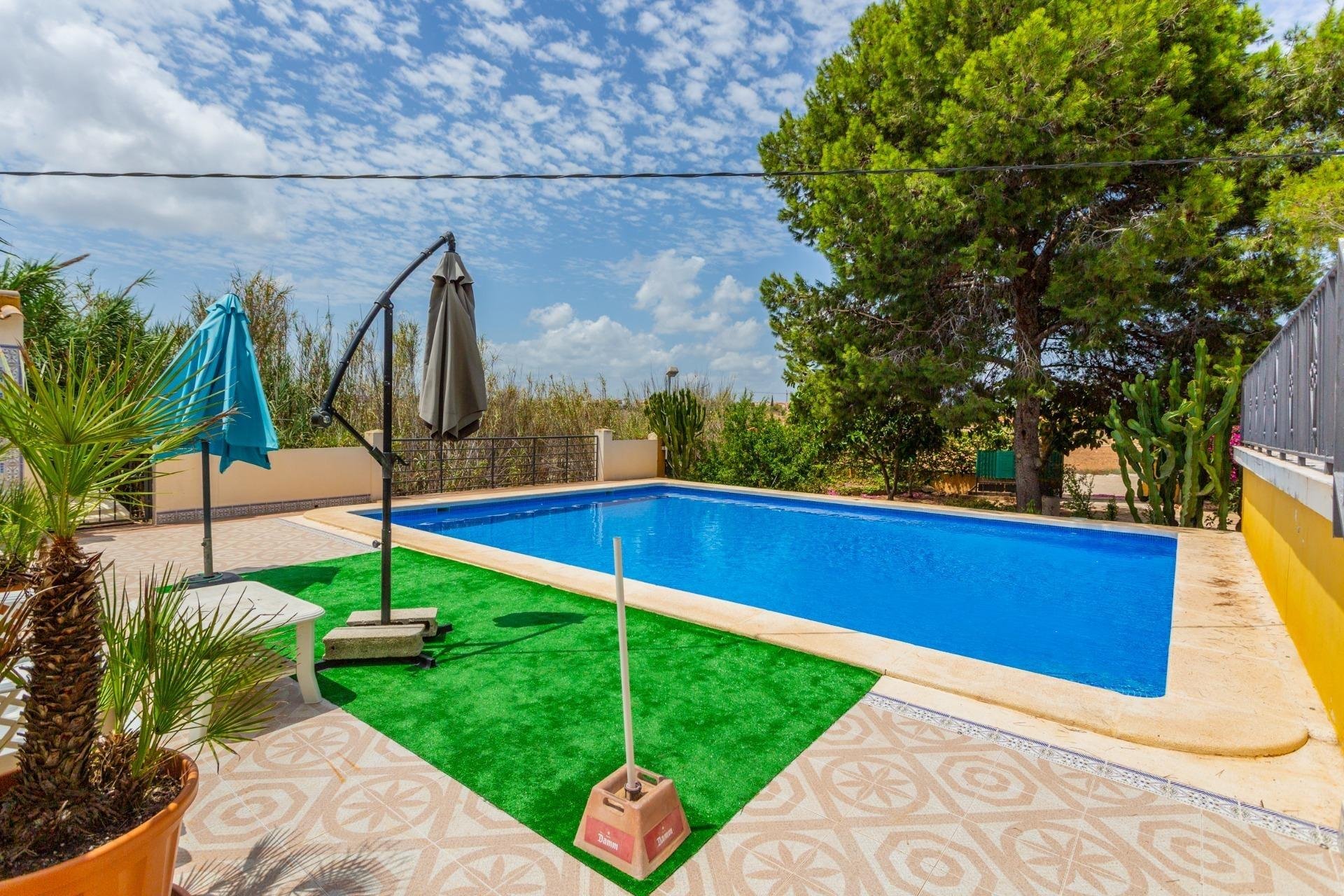 Villa in Los Montesinos, Alicante, Spain 5 bedrooms, 260 sq.m. No. 74717