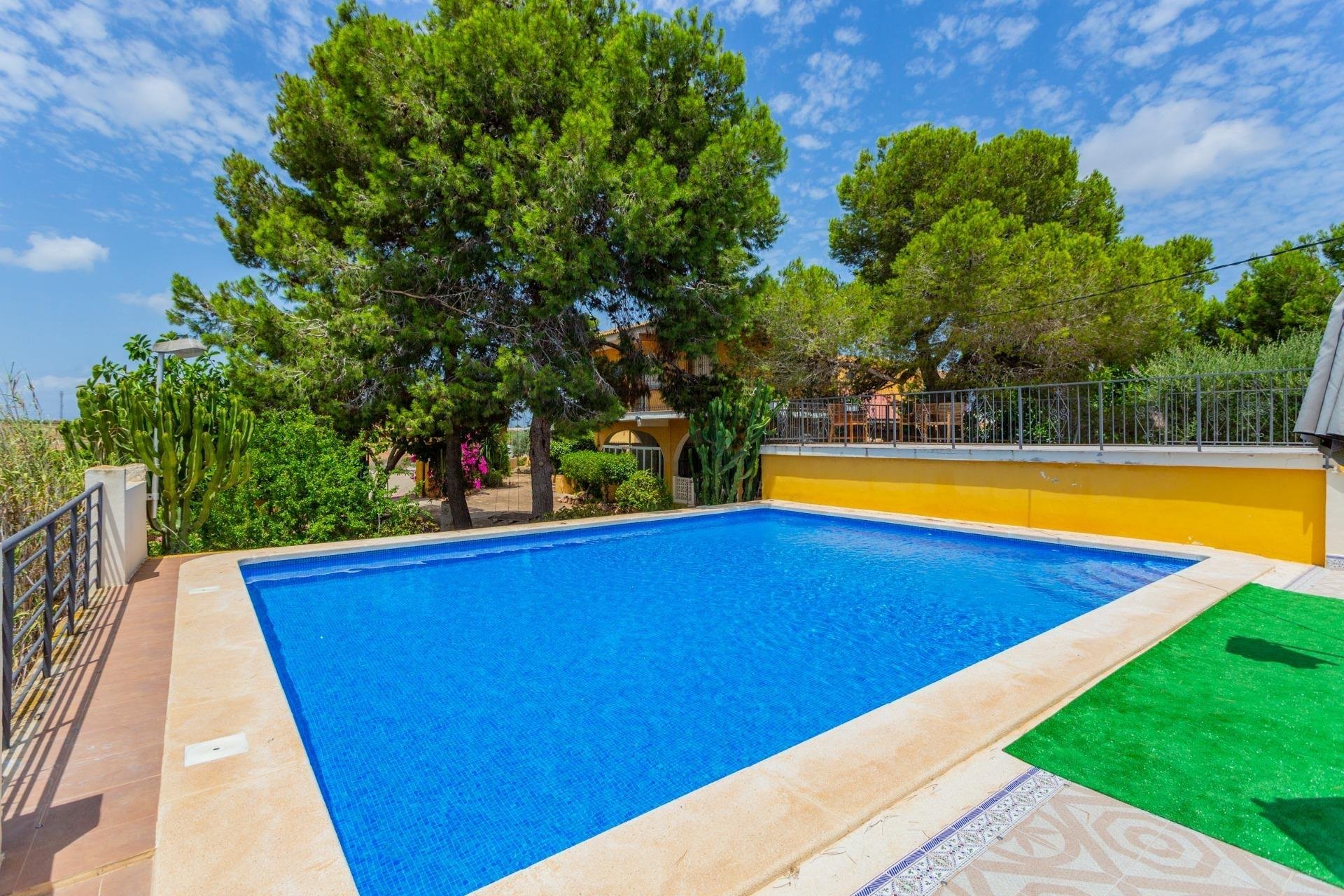 Villa in Los Montesinos, Alicante, Spain 5 bedrooms, 260 sq.m. No. 74717