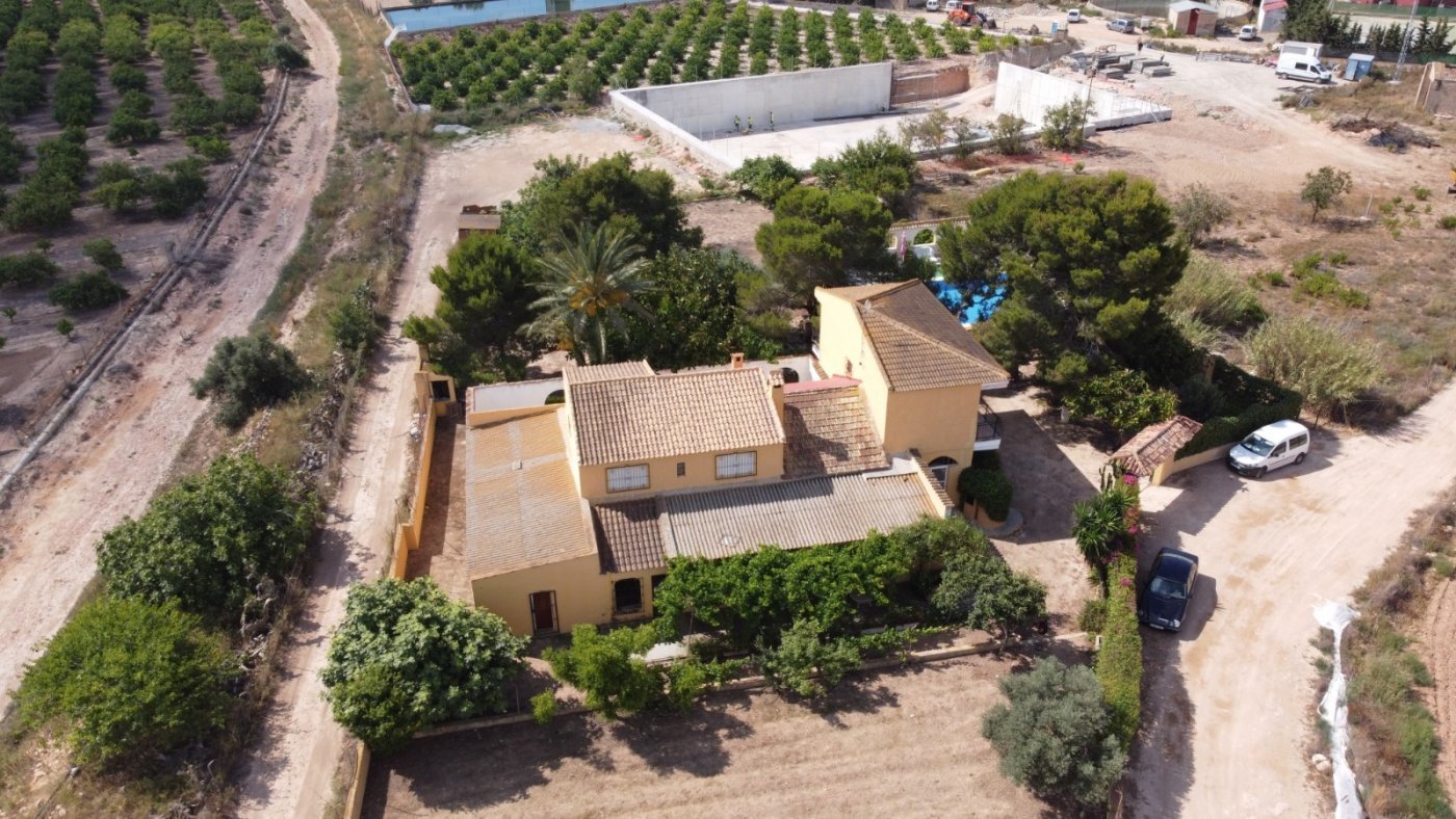 Villa in Los Montesinos, Alicante, Spain 5 bedrooms, 260 sq.m. No. 74717