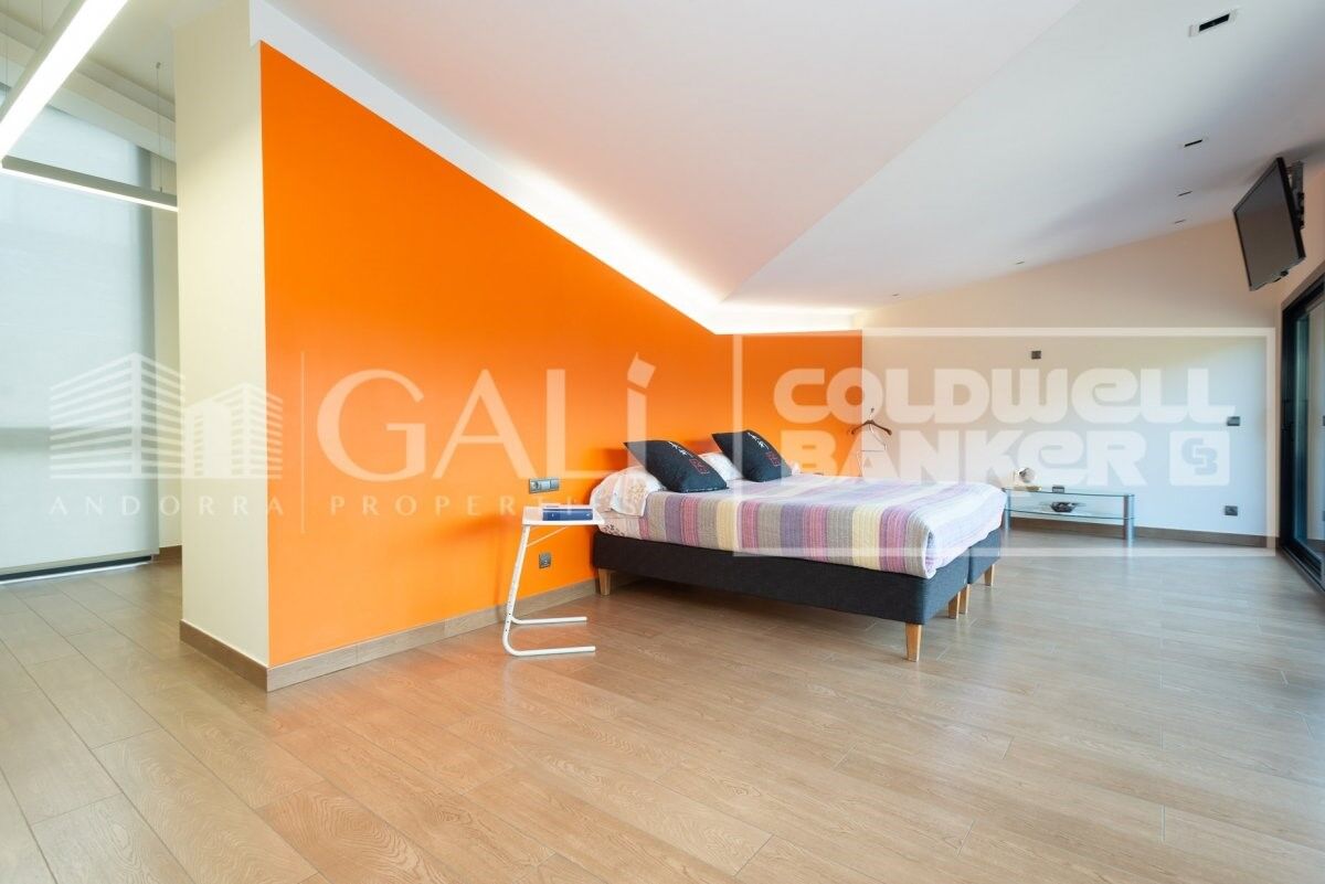 Villa Principado De Andorra (Ninguna Poblacion Tiene C.P.), Lleida, Spānijā 5 istabas, 1120 m2 Nr. 160355