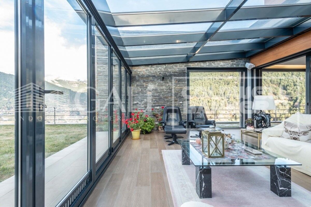 Villa Principado De Andorra (Ninguna Poblacion Tiene C.P.), Lleida, Spānijā 5 istabas, 1120 m2 Nr. 160355