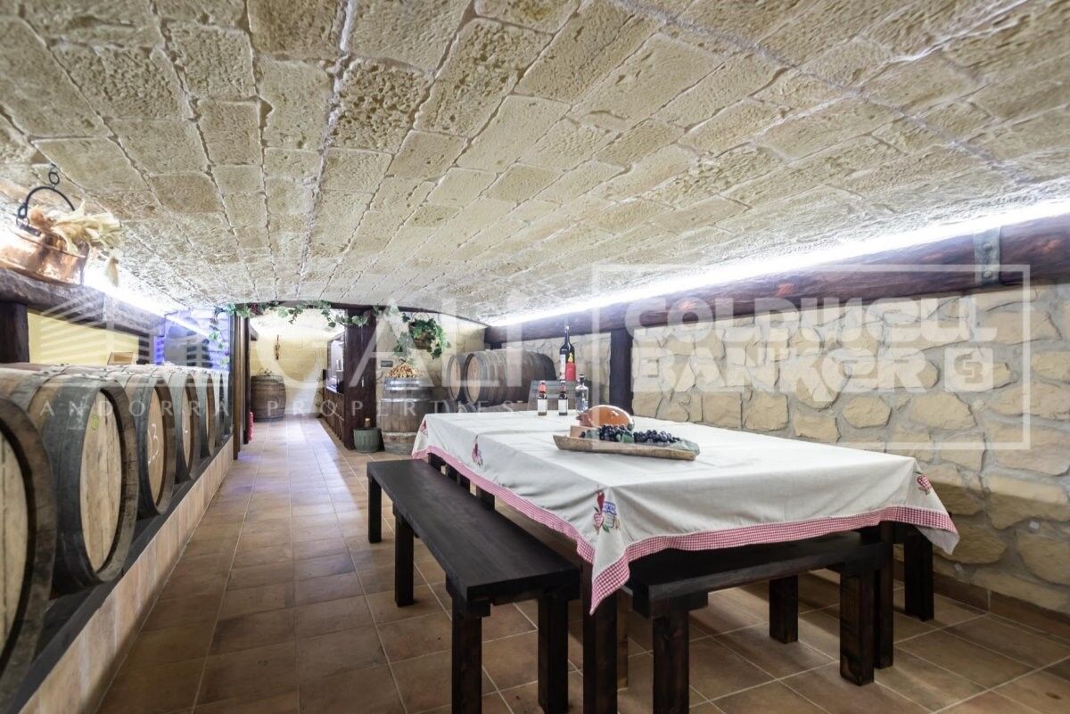 Villa Principado De Andorra (Ninguna Poblacion Tiene C.P.), Lleida, Spānijā 5 istabas, 1120 m2 Nr. 160355