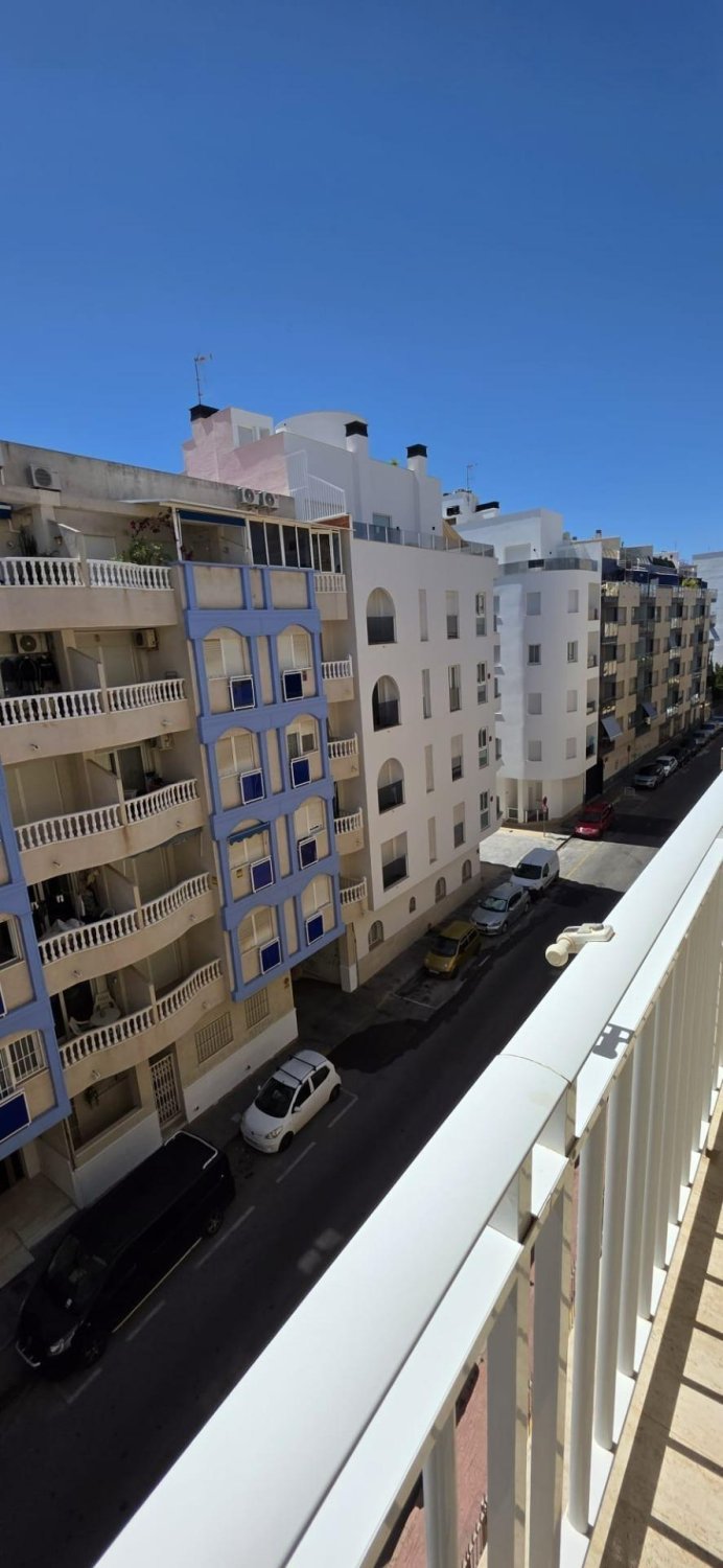 Lägenhet i Torrevieja, Alicante, Spanien 3 sovrum, 75 kvm. Nr. 168971