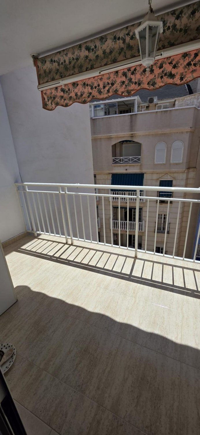 Lägenhet i Torrevieja, Alicante, Spanien 3 sovrum, 75 kvm. Nr. 168971