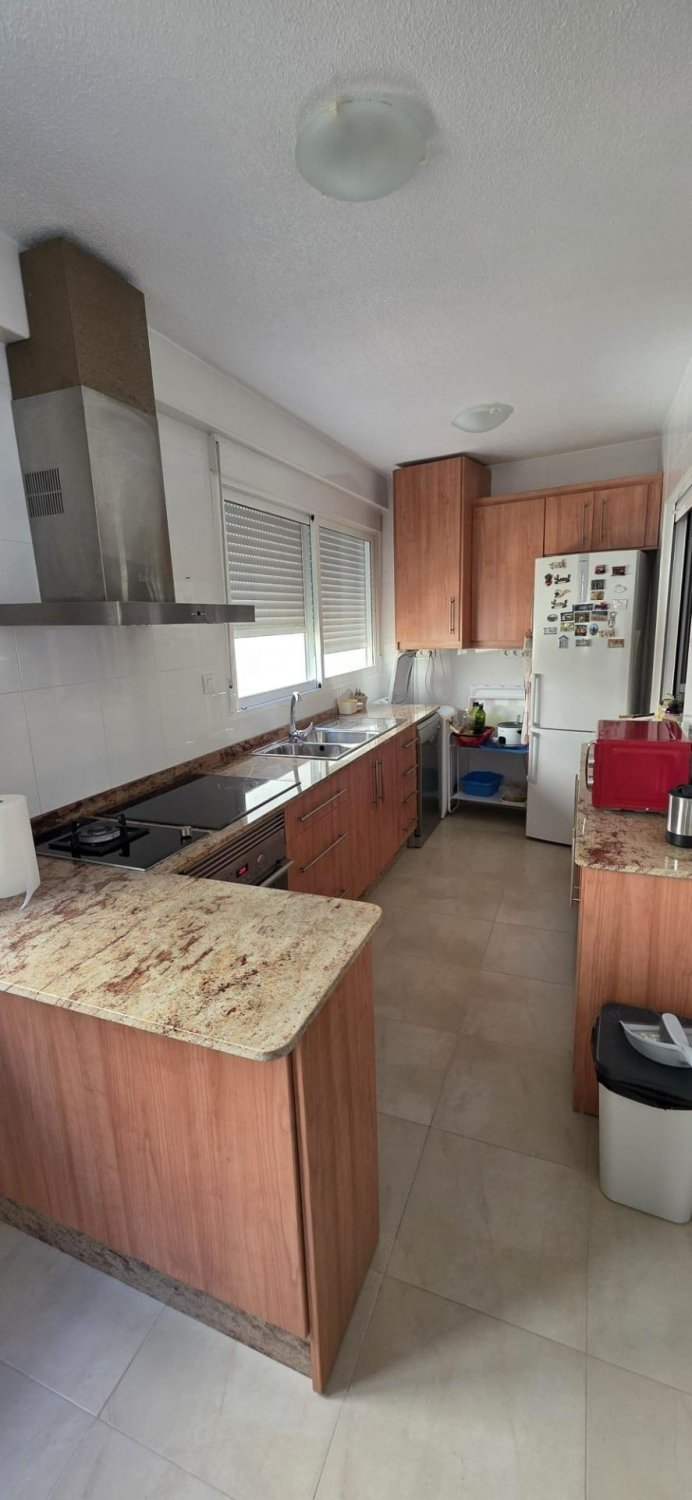 Lägenhet i Torrevieja, Alicante, Spanien 3 sovrum, 75 kvm. Nr. 168971