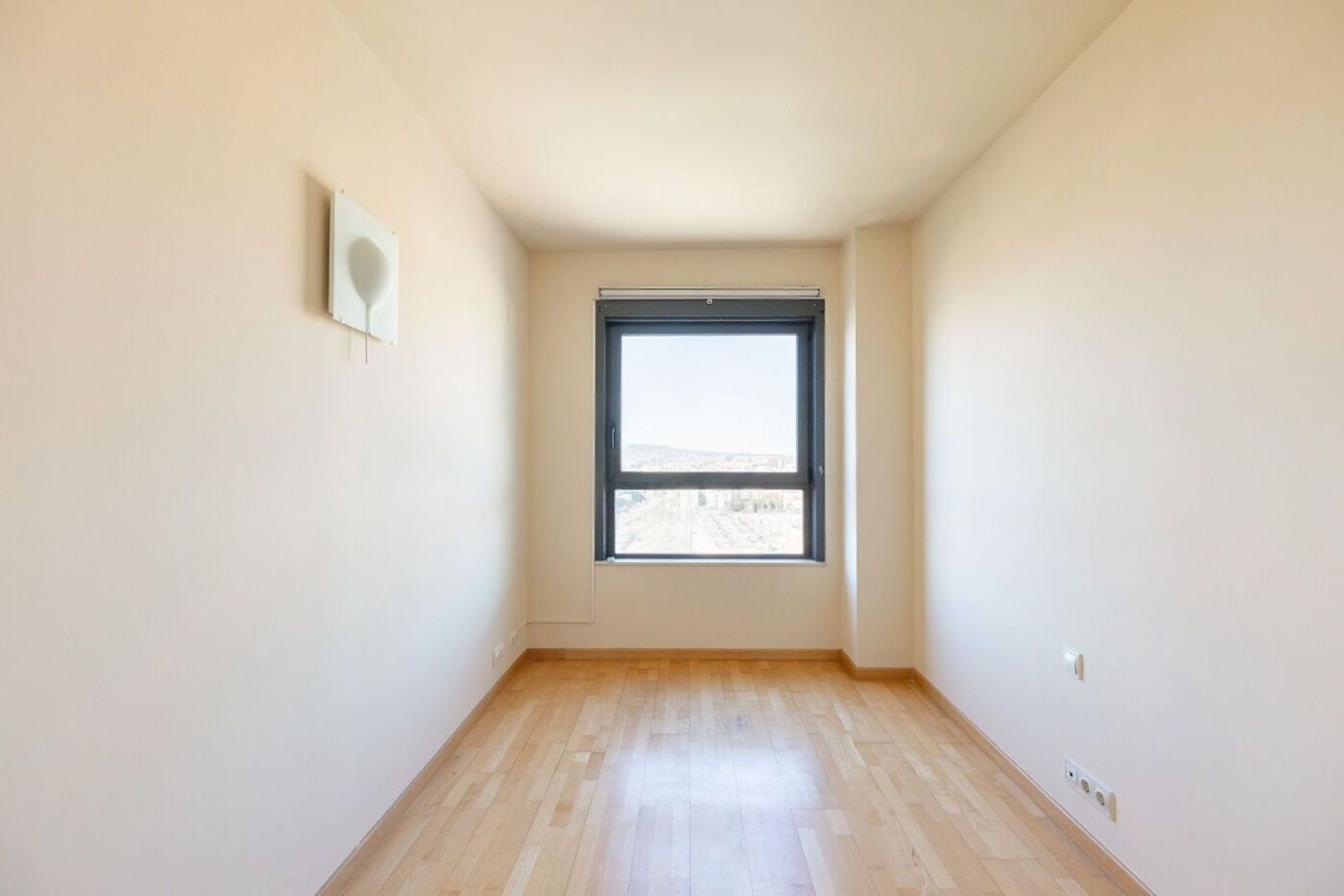 Apartamento en Barcelona, España 4 dormitorios, 171 m2 No. 168973