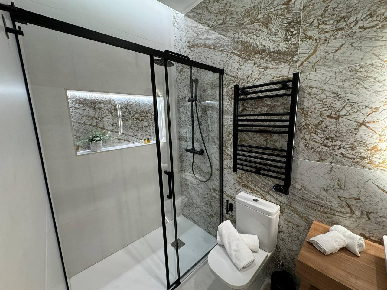 Huoneisto Madrid, Espanja 2 makuuhuonetta, 76 m2 No. 165397