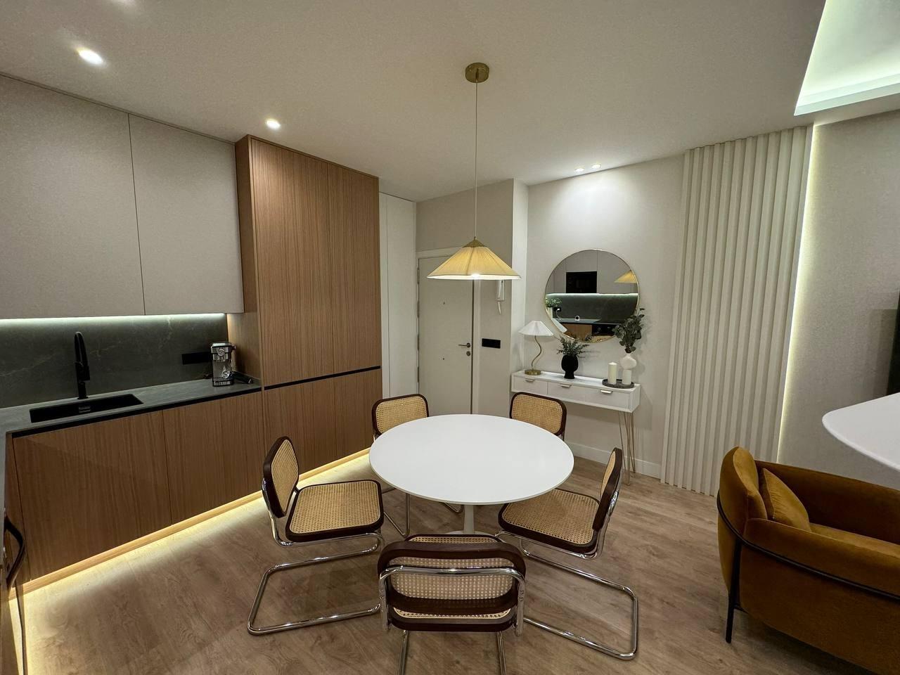 Huoneisto Madrid, Espanja 2 makuuhuonetta, 76 m2 No. 165397