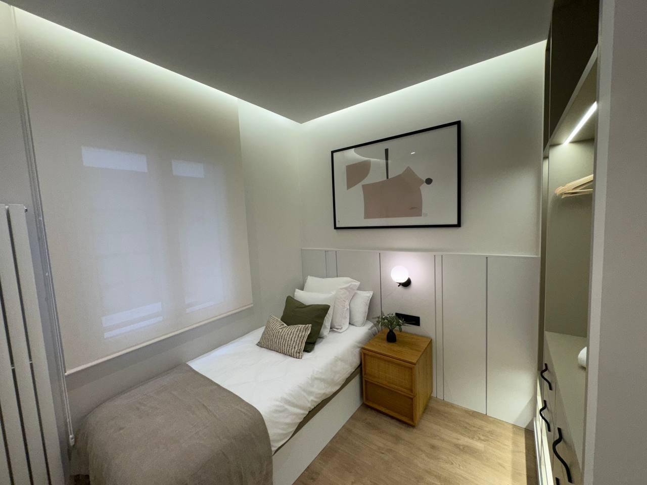 Huoneisto Madrid, Espanja 2 makuuhuonetta, 76 m2 No. 165397