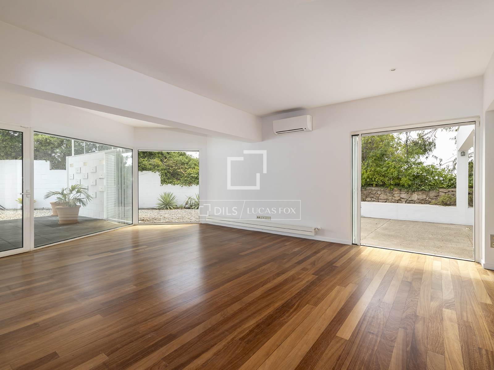 Villa à Barcelona, Espagne 5 chambres, 443 m2 No. 192842