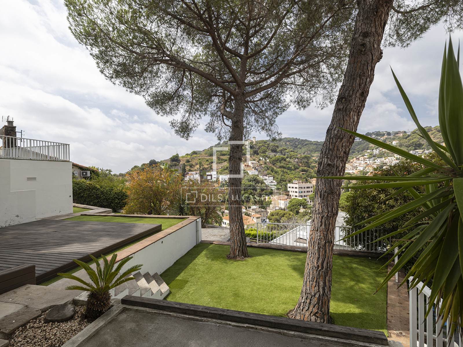 Villa à Barcelona, Espagne 5 chambres, 443 m2 No. 192842