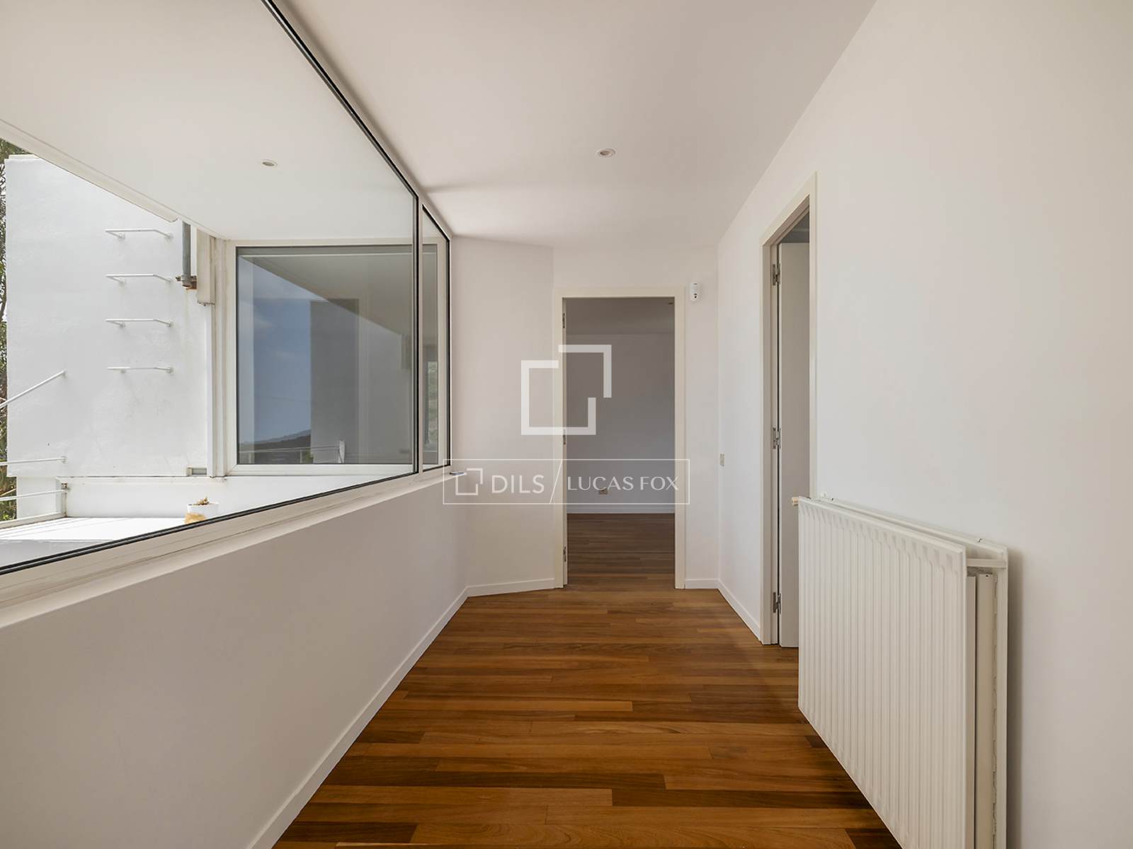 Villa à Barcelona, Espagne 5 chambres, 443 m2 No. 192842