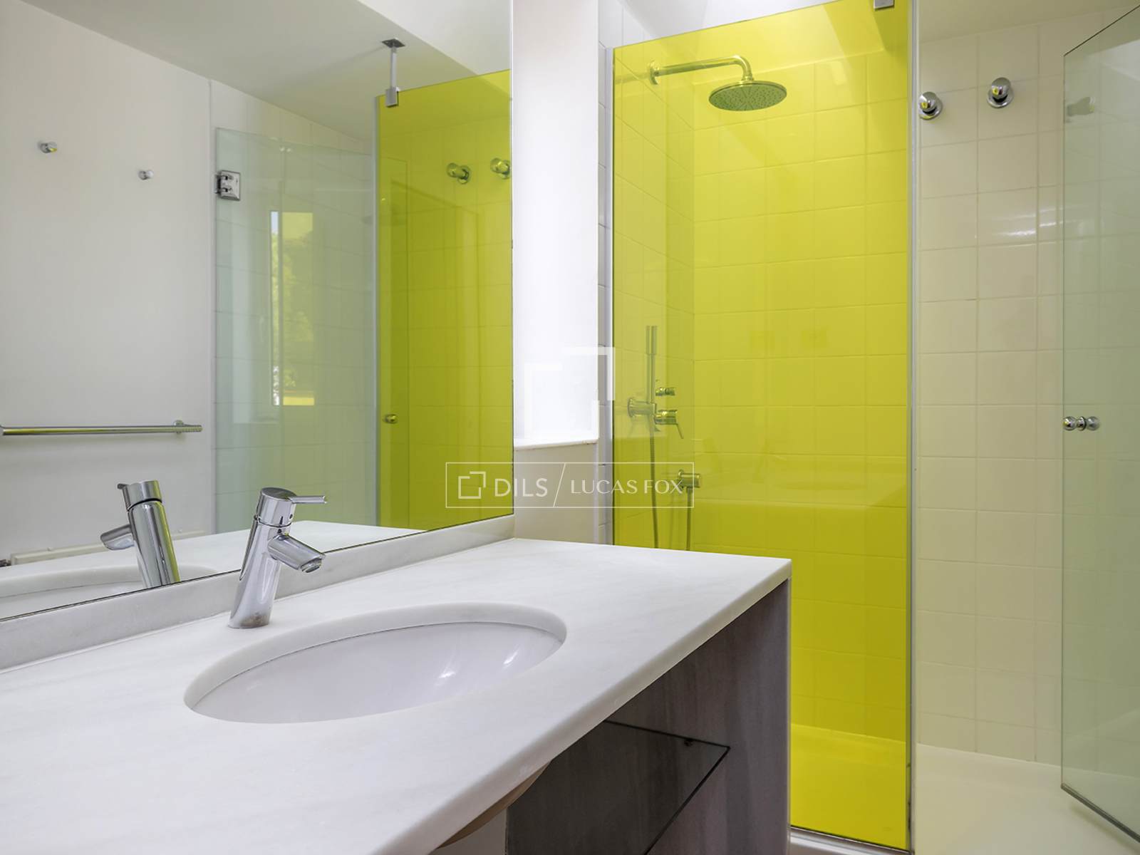 Villa à Barcelona, Espagne 5 chambres, 443 m2 No. 192842