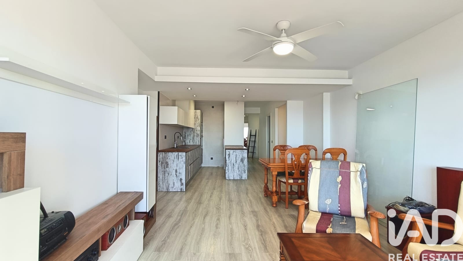 Wohnung in Vilanova i la Geltru, Barcelona, Spanien 4 Schlafzimmer, 116 m2 Nr. 172625
