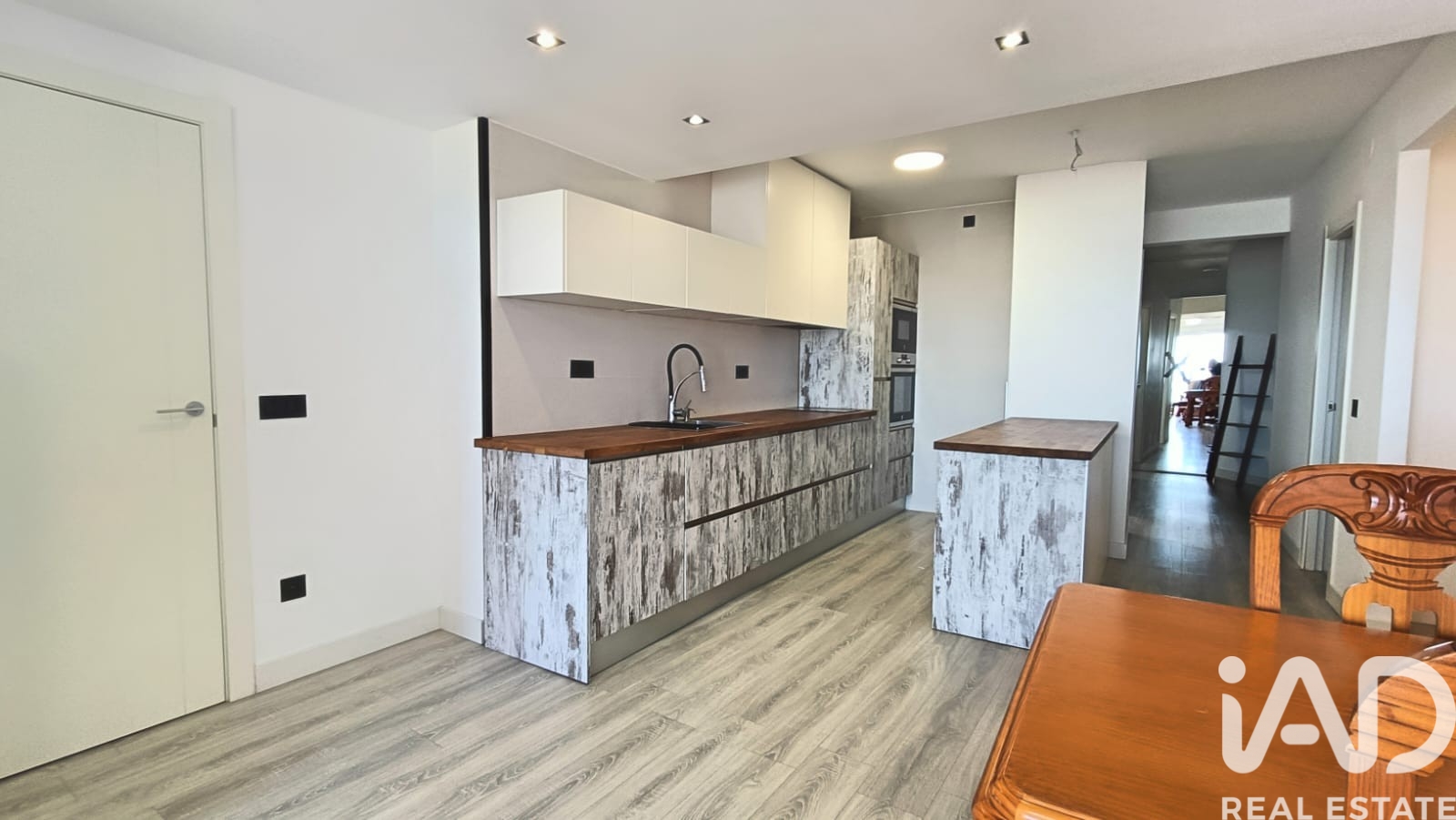 Wohnung in Vilanova i la Geltru, Barcelona, Spanien 4 Schlafzimmer, 116 m2 Nr. 172625