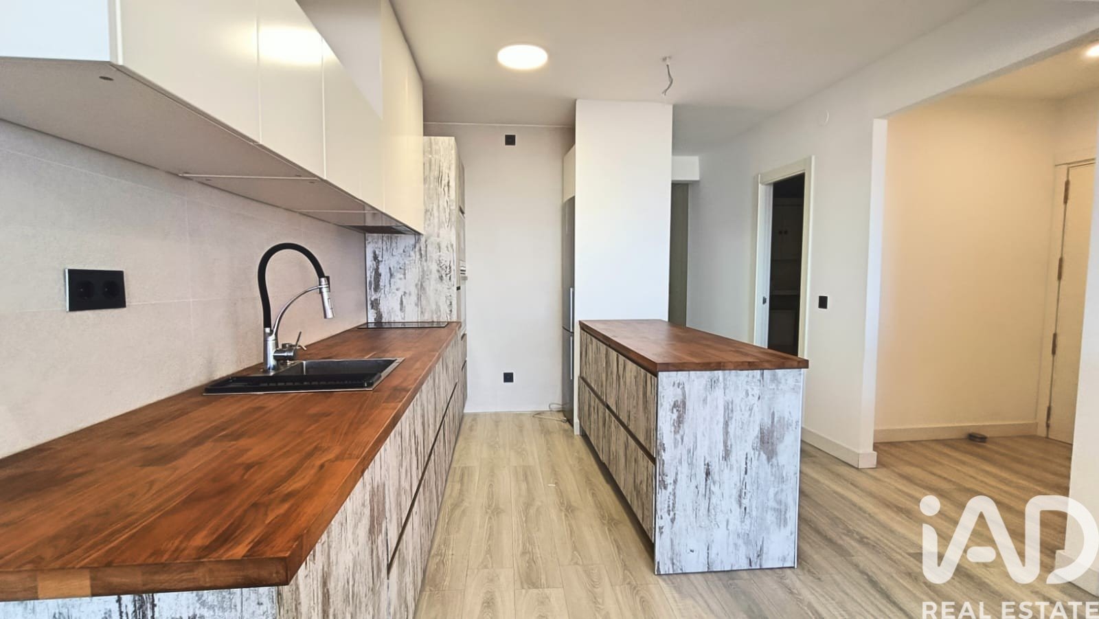 Wohnung in Vilanova i la Geltru, Barcelona, Spanien 4 Schlafzimmer, 116 m2 Nr. 172625