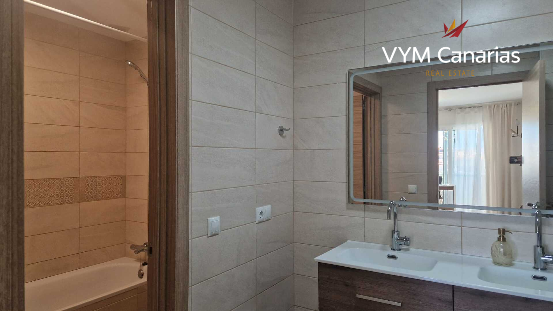 Lägenhet i Adeje, Tenerife, Spanien 3 sovrum, 98 kvm. Nr. 164402