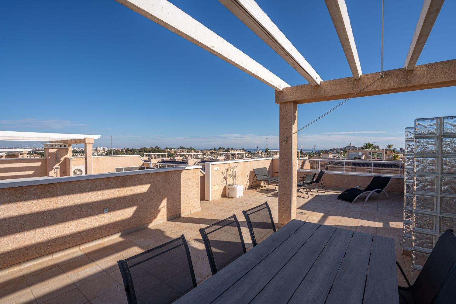 Appartamento a Los Altos, Alicante, Spagna 2 camere da letto, 64 mq. N° 155184