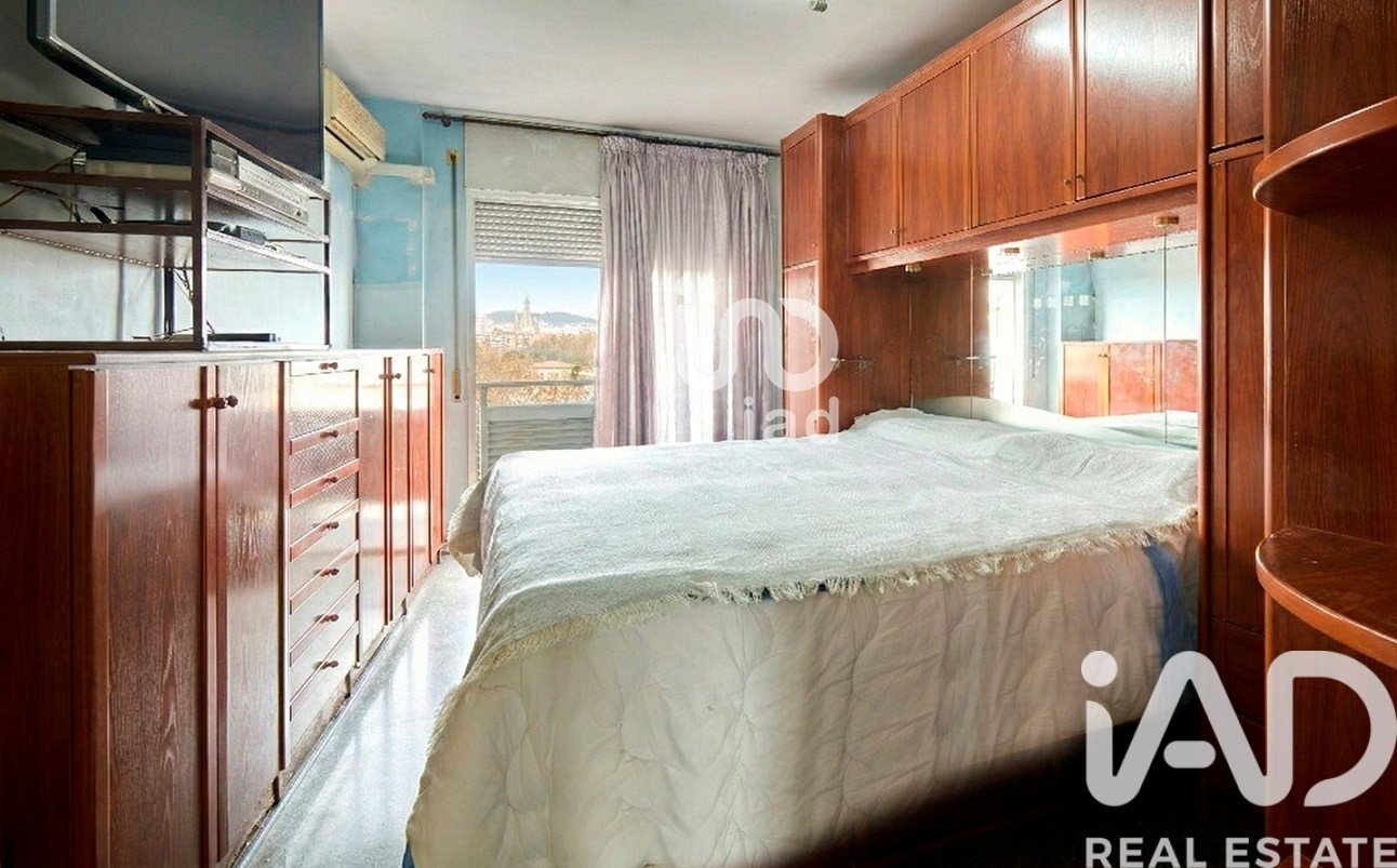 Apartment à Barcelona, Espagne 3 chambres, 97 m2 No. 192243