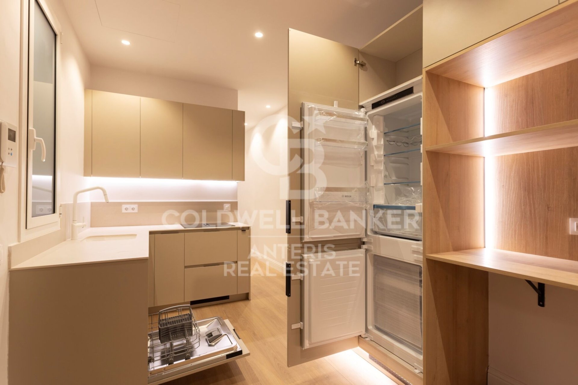 Apartment in Barcelona, Spain 2 bedrooms, 84 sq.m. No. 156812