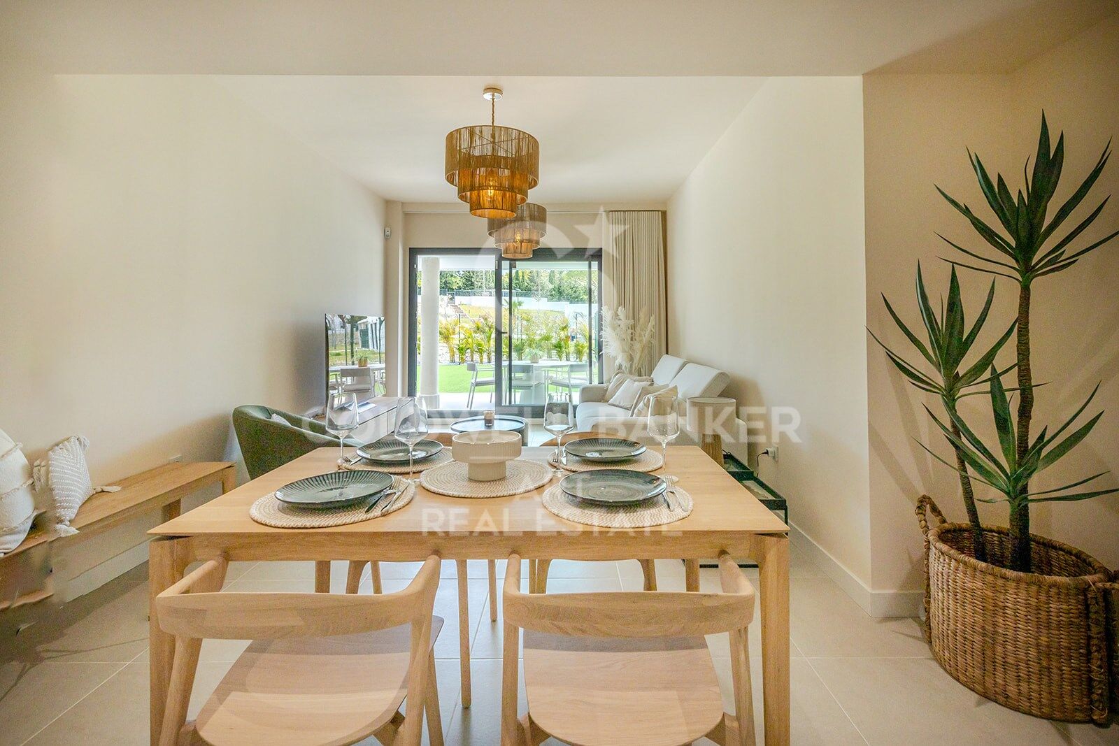 Apartamento en Estepona, Málaga, España 2 dormitorios, 132 m2 No. 157361