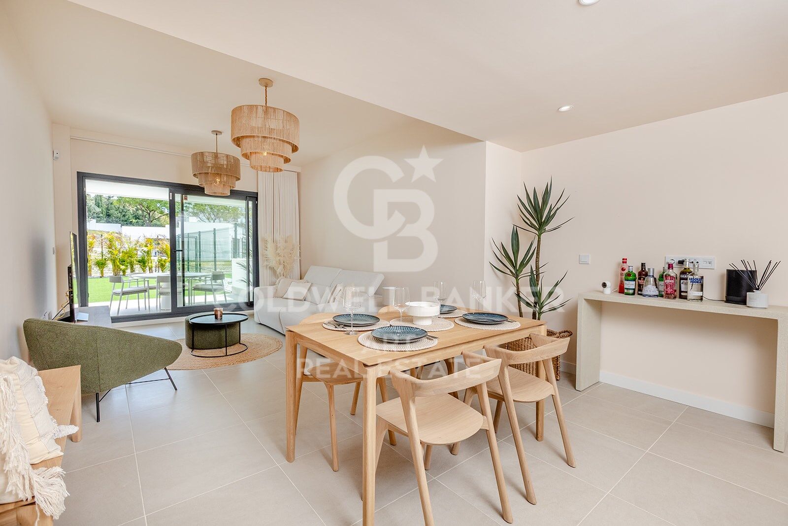 Apartamento en Estepona, Málaga, España 2 dormitorios, 132 m2 No. 157361