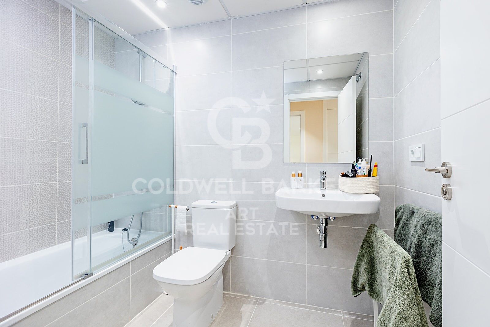 Apartamento en Estepona, Málaga, España 2 dormitorios, 132 m2 No. 157361