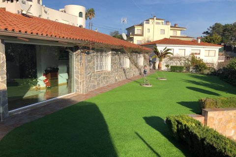 House in Lloret de Mar, Girona, Spanien 3 Schlafzimmer, 216 m2 Nr. 73714