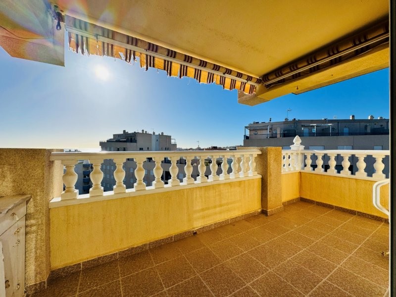 Appartamento a La Mata, Alicante, Spagna 3 camere da letto, 135 mq. N° 151803