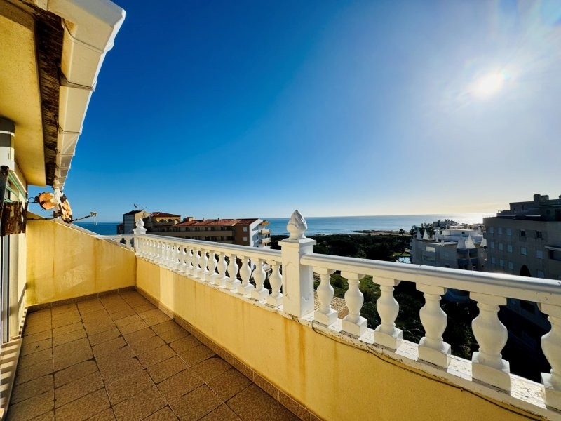 Appartamento a La Mata, Alicante, Spagna 3 camere da letto, 135 mq. N° 151803
