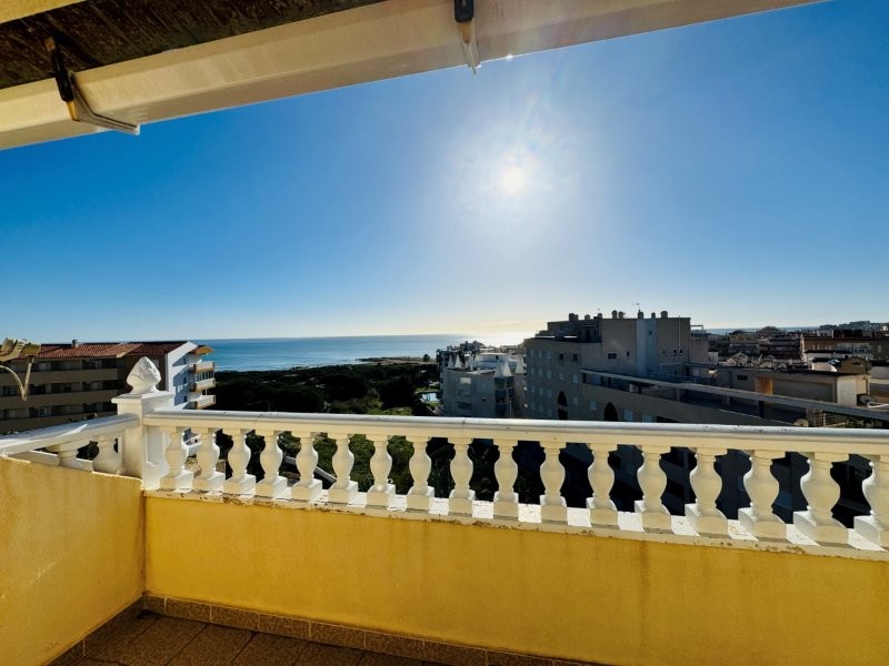 Appartamento a La Mata, Alicante, Spagna 3 camere da letto, 135 mq. N° 151803