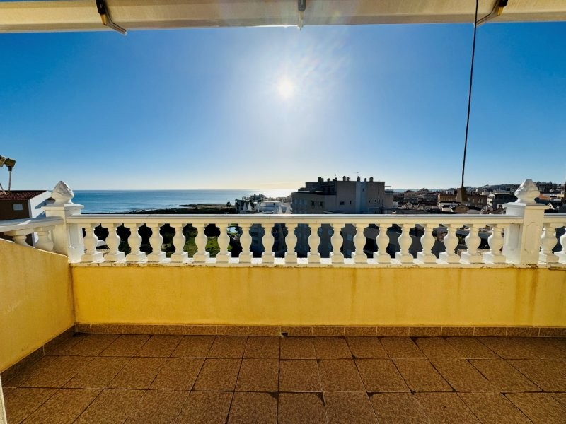 Appartamento a La Mata, Alicante, Spagna 3 camere da letto, 135 mq. N° 151803